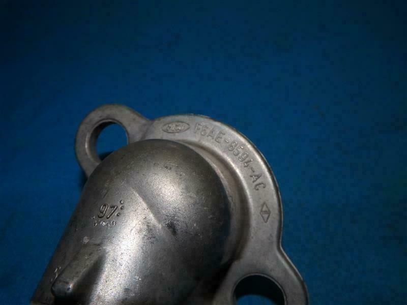 Ford F6AE-8594-AC F6AE8594AC Thermostat Housing New