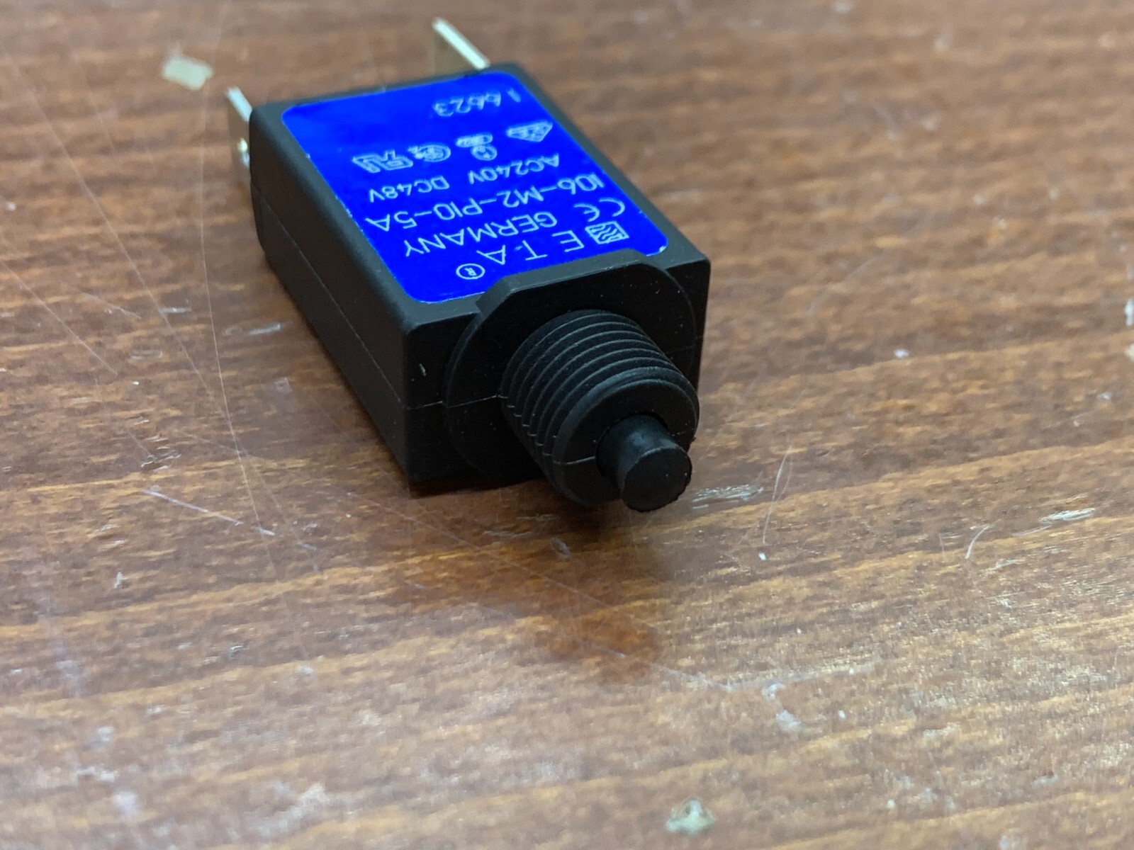 Circuit Breaker Thermal 500mA 5A 250VAC 48VDC 106-M2-P10-5A