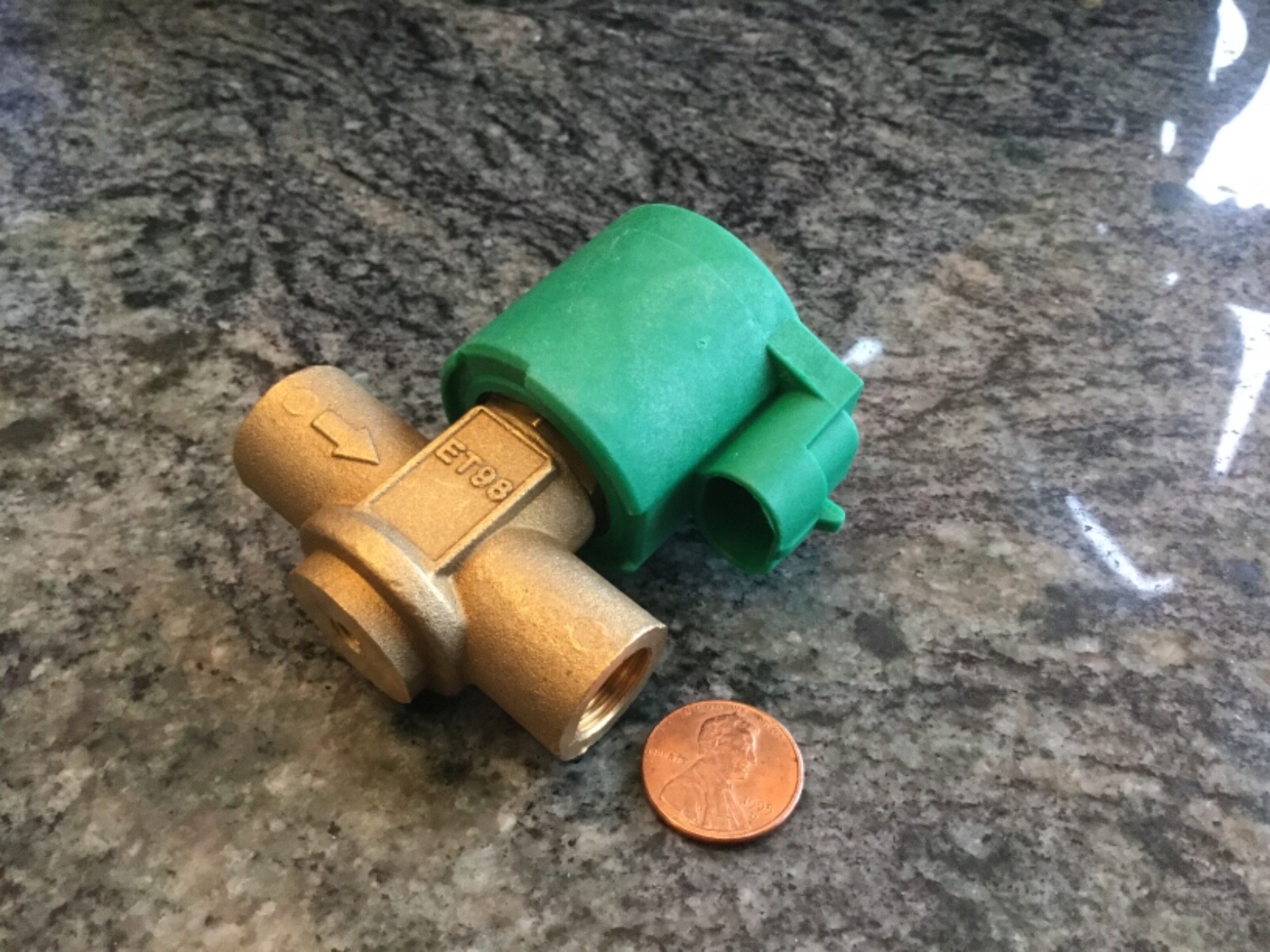 1 MTM italy 24 volt solenoid valve 1/4 NPT x 1/4 NPT brass ET98 new water