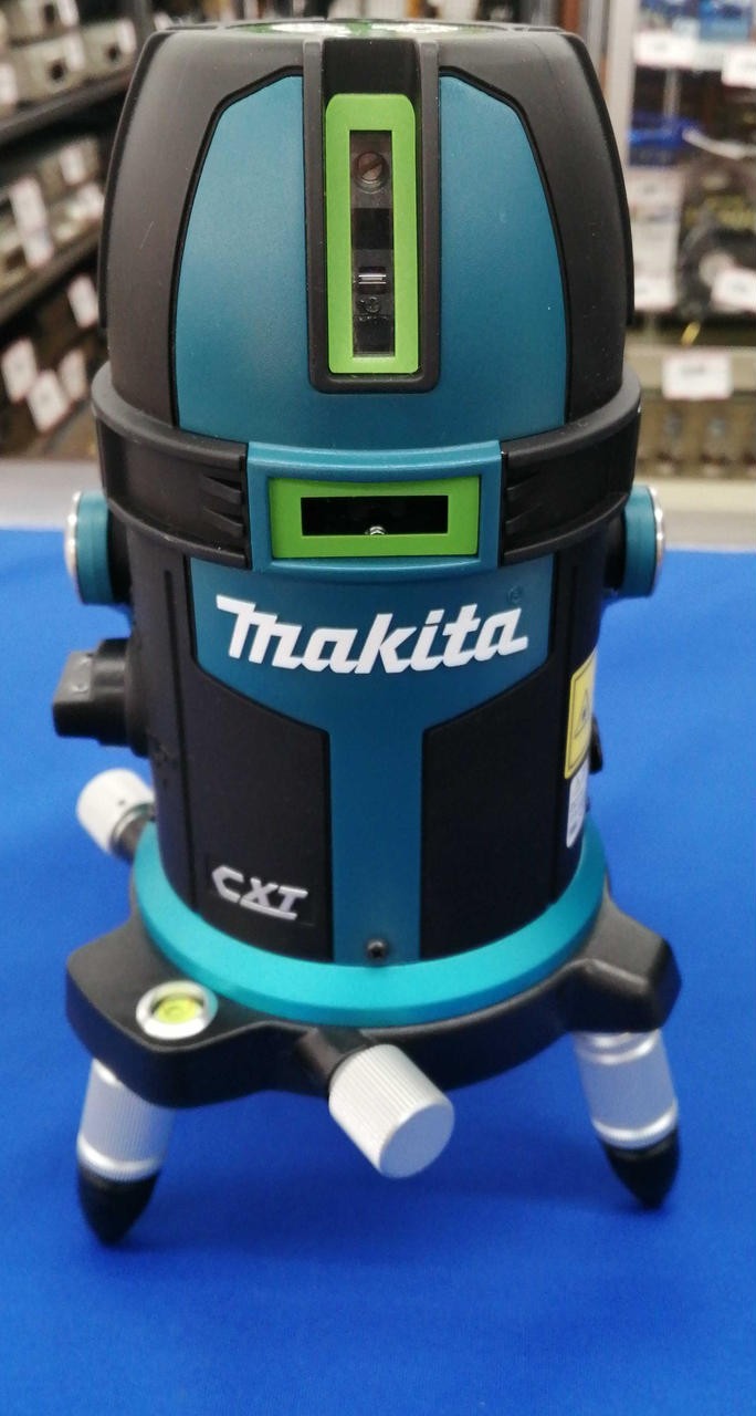 Makita SK312GDZN Cordless Laser Marker Indoor/Outdoor Leveling Tool