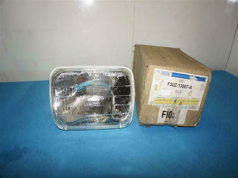 Ford F3UZ-13007-A F3UZ13007A Headlamp Bulb-R NEW NOB