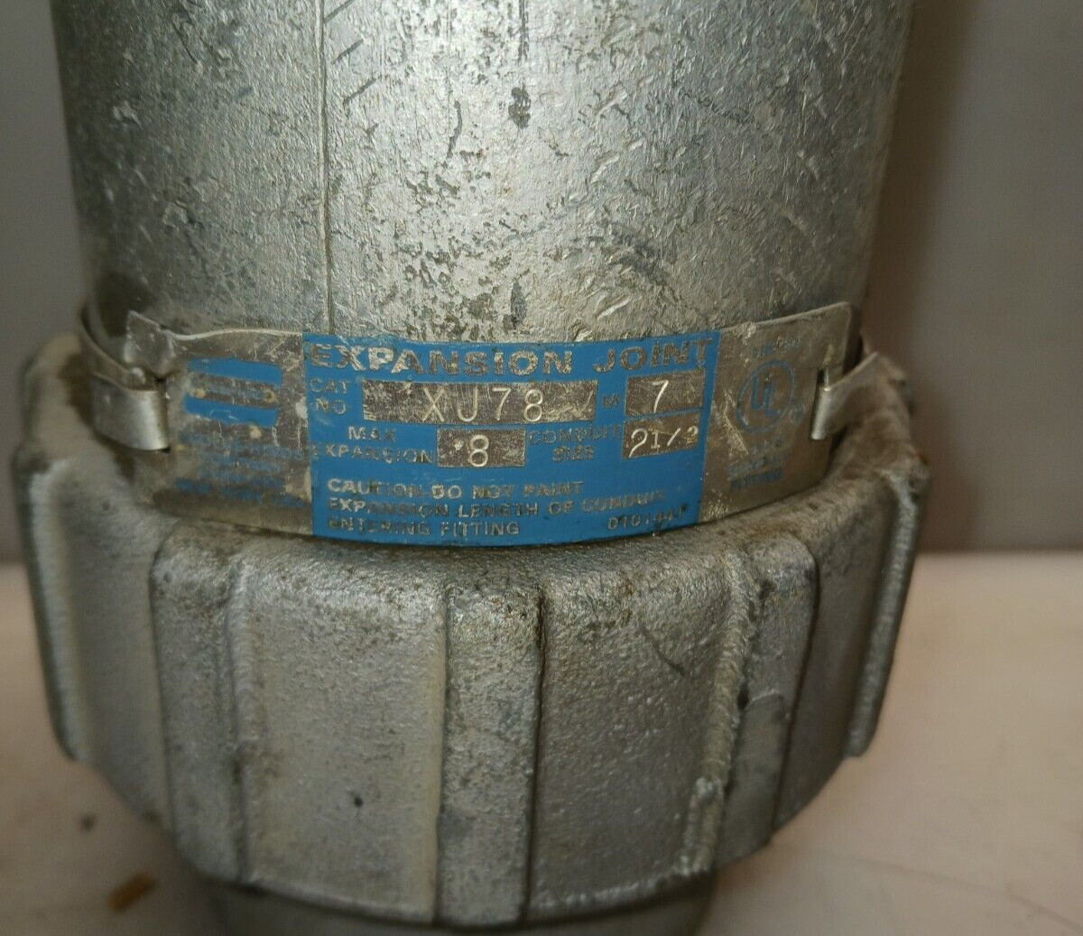 NEW CROUSE HINDS 2-1/2″ NPT EXPANSION JOINT MAX MOVEMENT 8″ XJ78