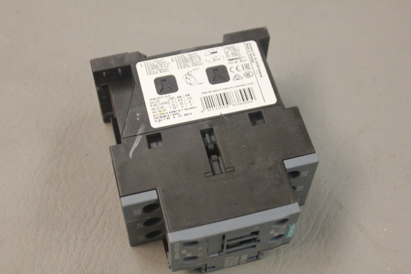 SIEMENS CONTACTOR 3RT2024-1AG60