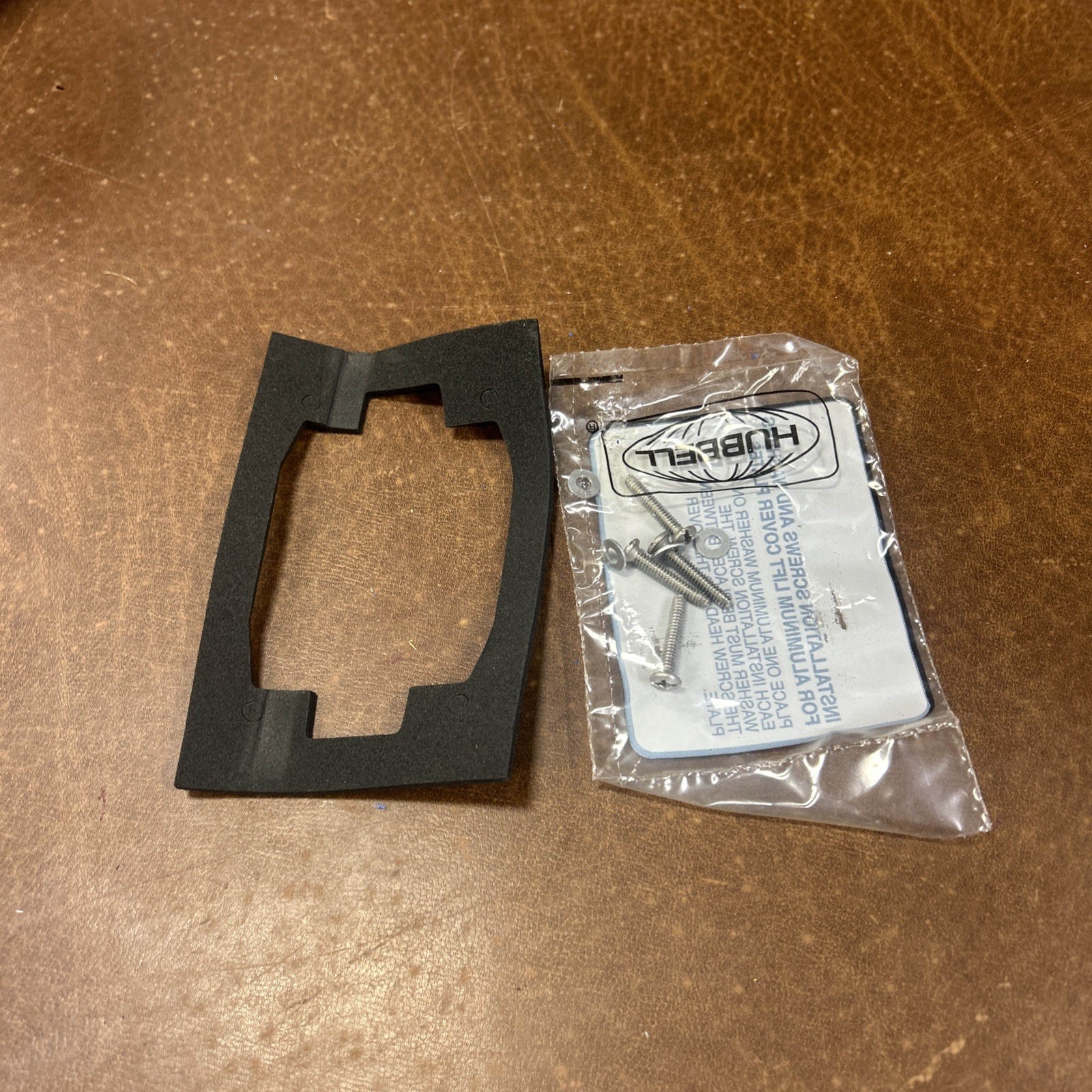 NEW HUBBELL HBL25250 Locking Receptacle 600VAC 30A 250VDC 20A, 3 Phase, 4P 5W