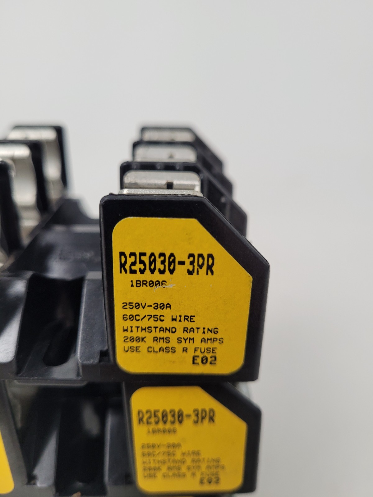 Lot of 3 – R25030-3PR Buss 250 Volt 30 Amp Fuse Holder – Next Day Option