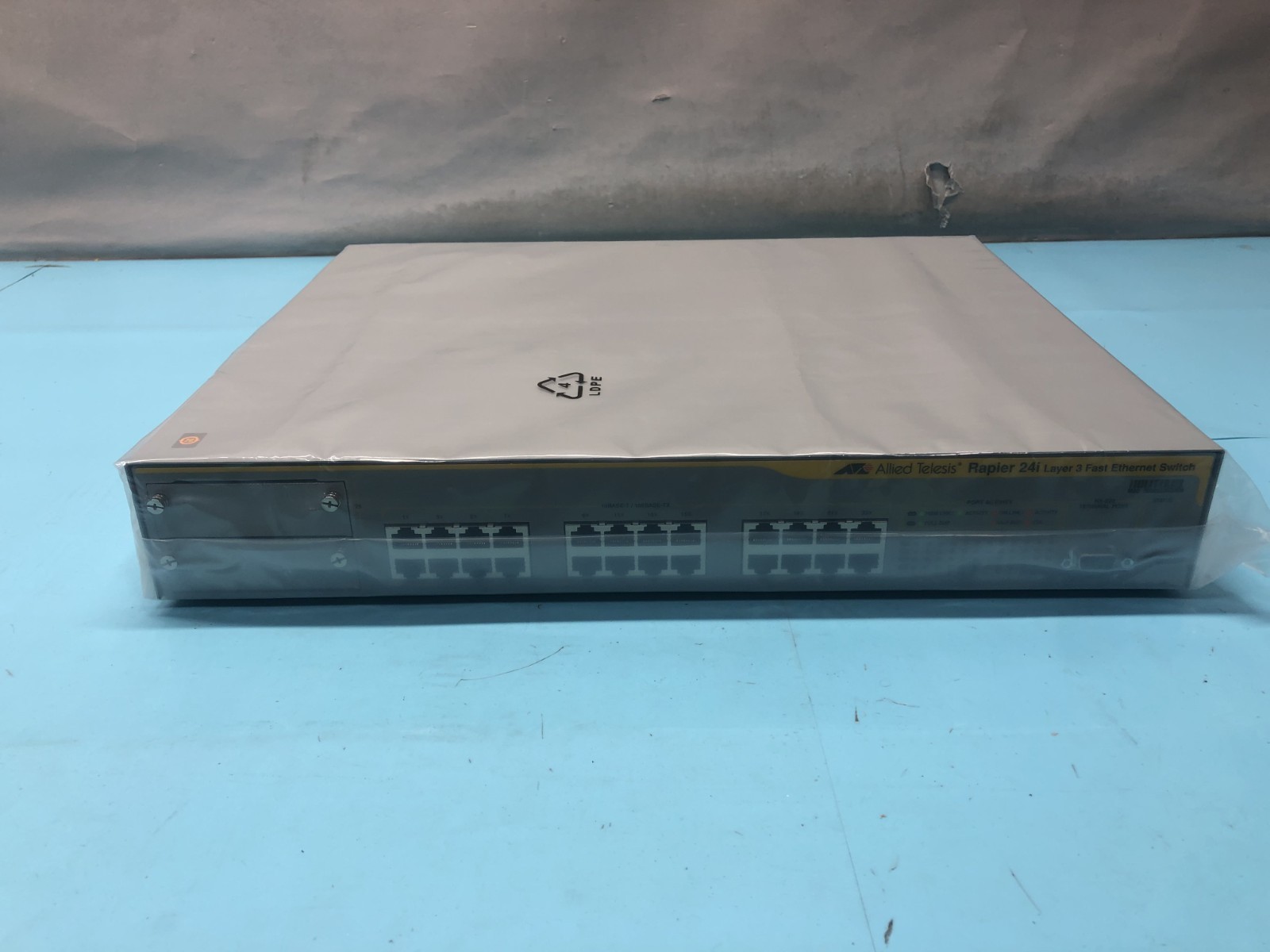 Allied Telesis AT-RP24I-B-10 Rapier 24i Layer 3 Fast Ethernet Switch, 195618