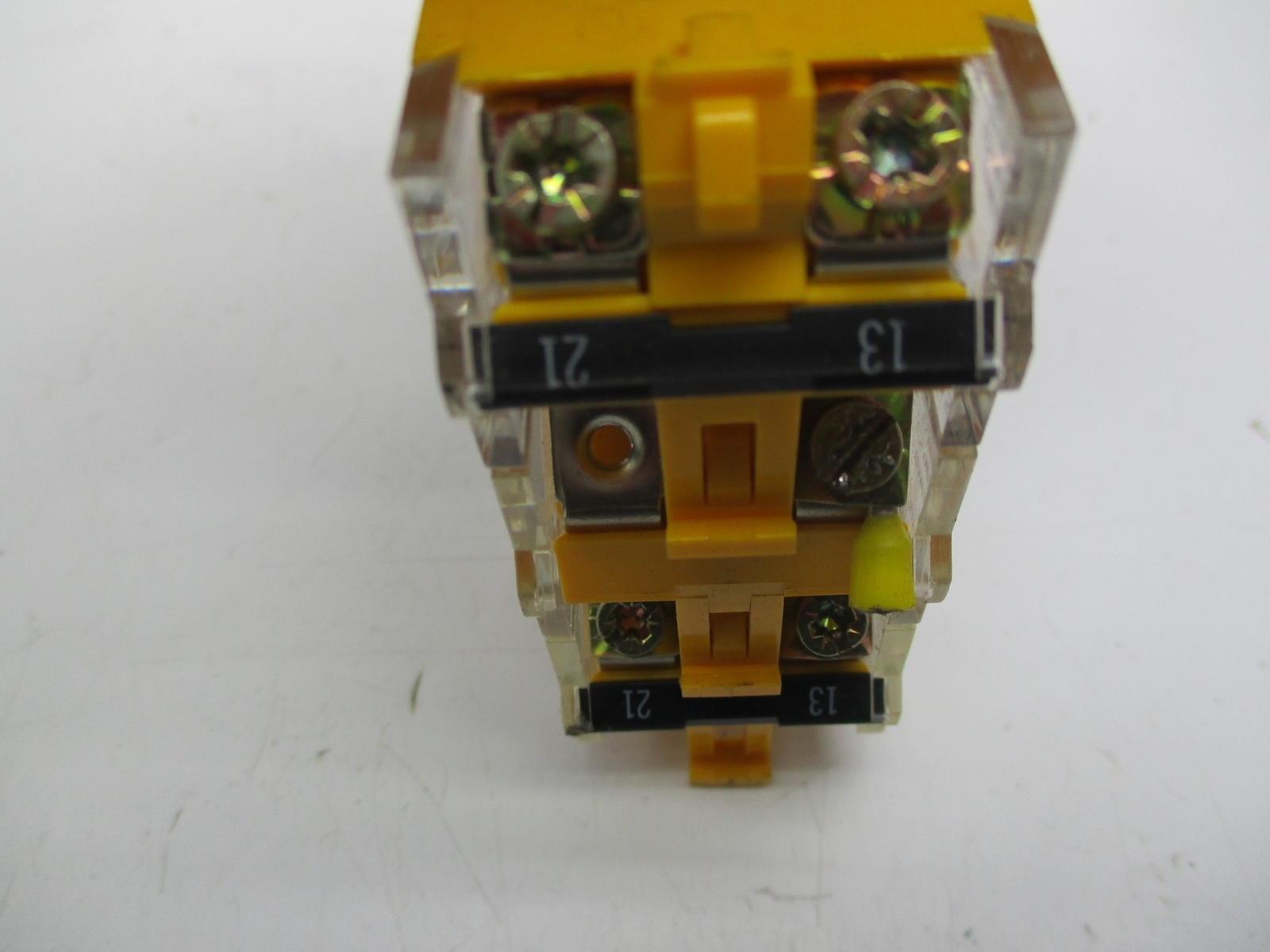 EAO 704.900.5 CONTACT BLOCK LOT OF 3 (AS PICTURED) UNMP