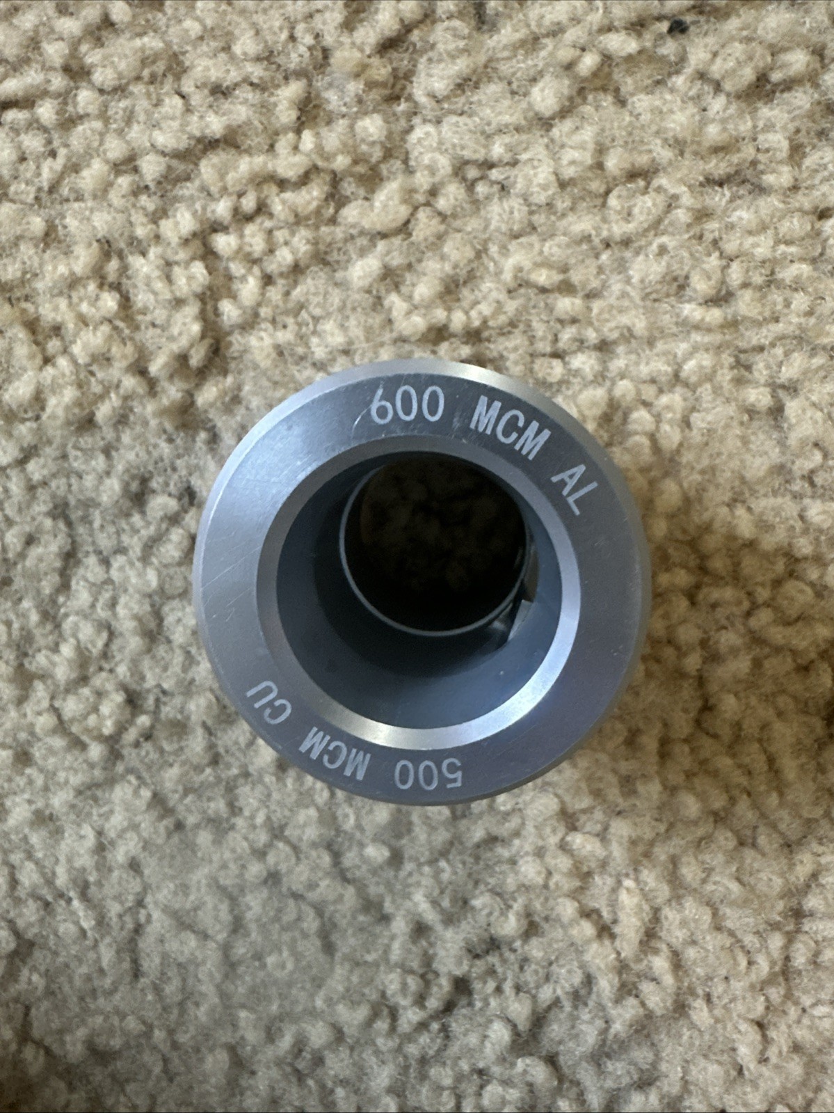 DEWALT DCE15117 500 MCM CU, 600 MCM AL Bushing