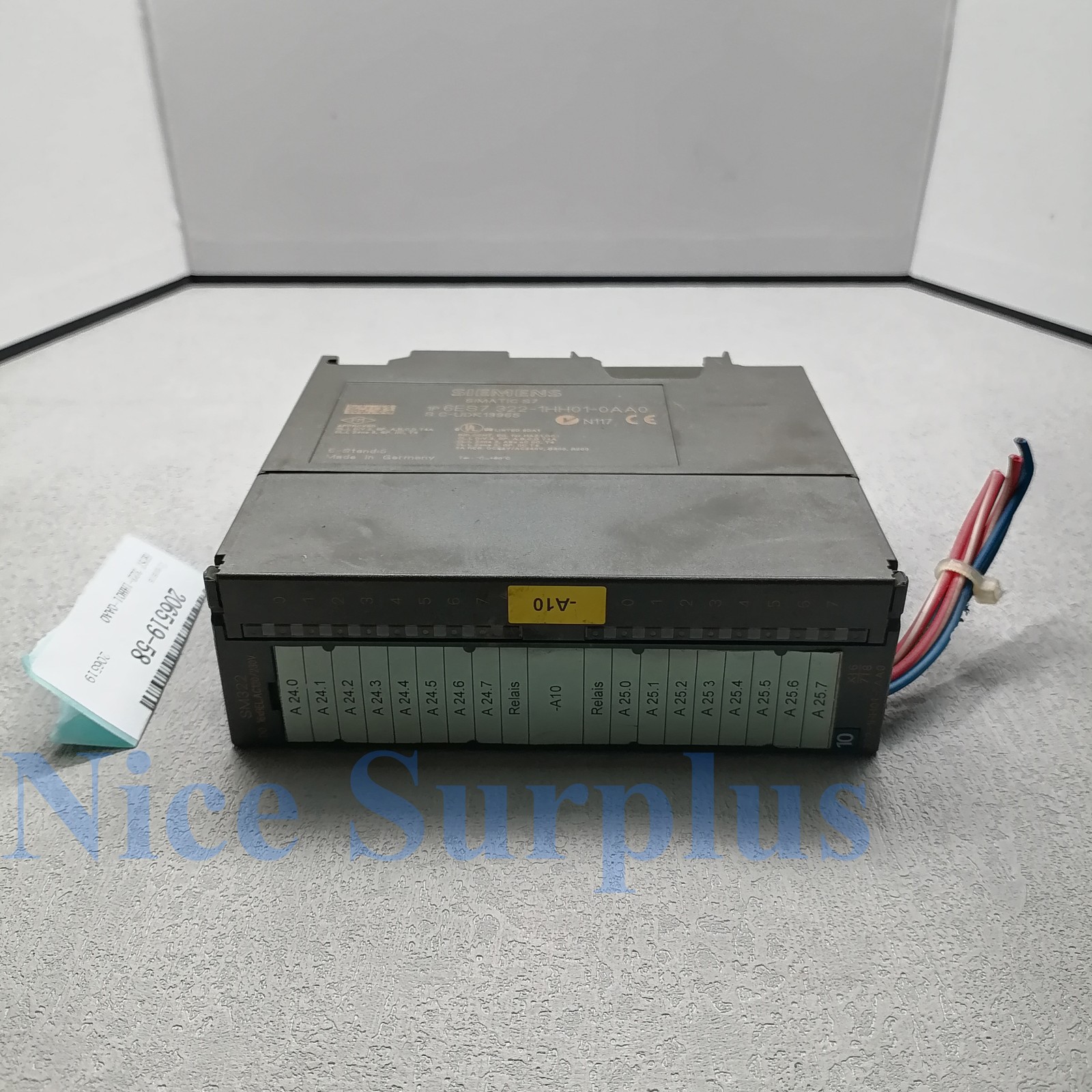 Siemens Output module 6ES7 322-1HH01-0AA0 # 206519-58