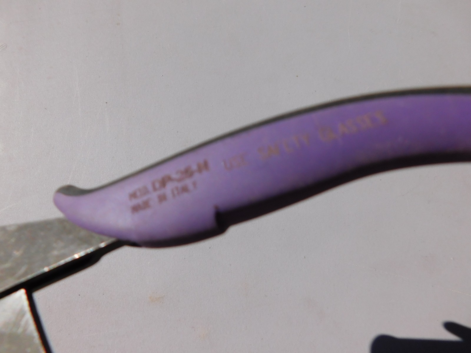 USED, C.H.P. WIRE CUTTER, #DP25N, PURPLE AND BLACK HANDLE,MADE IN ITALY
