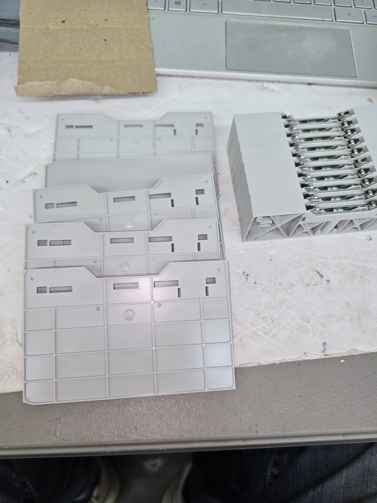 Emerson DIN RAIL TERMINATION KIT, REPLACEMENT EP-8301-A(461)