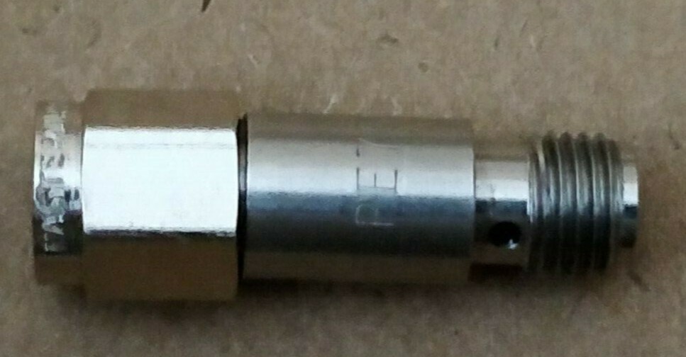 (1pc) Pasternack PE7005-40 40dB Fixed Attenuator, SMA(M-F) 2Watts, 18GHz, 50ohm