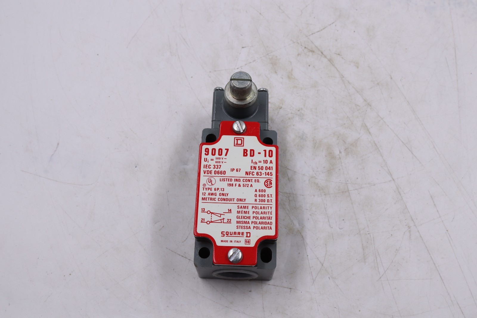 SQUARE D 9007 BD-10L MADE IN ITALY