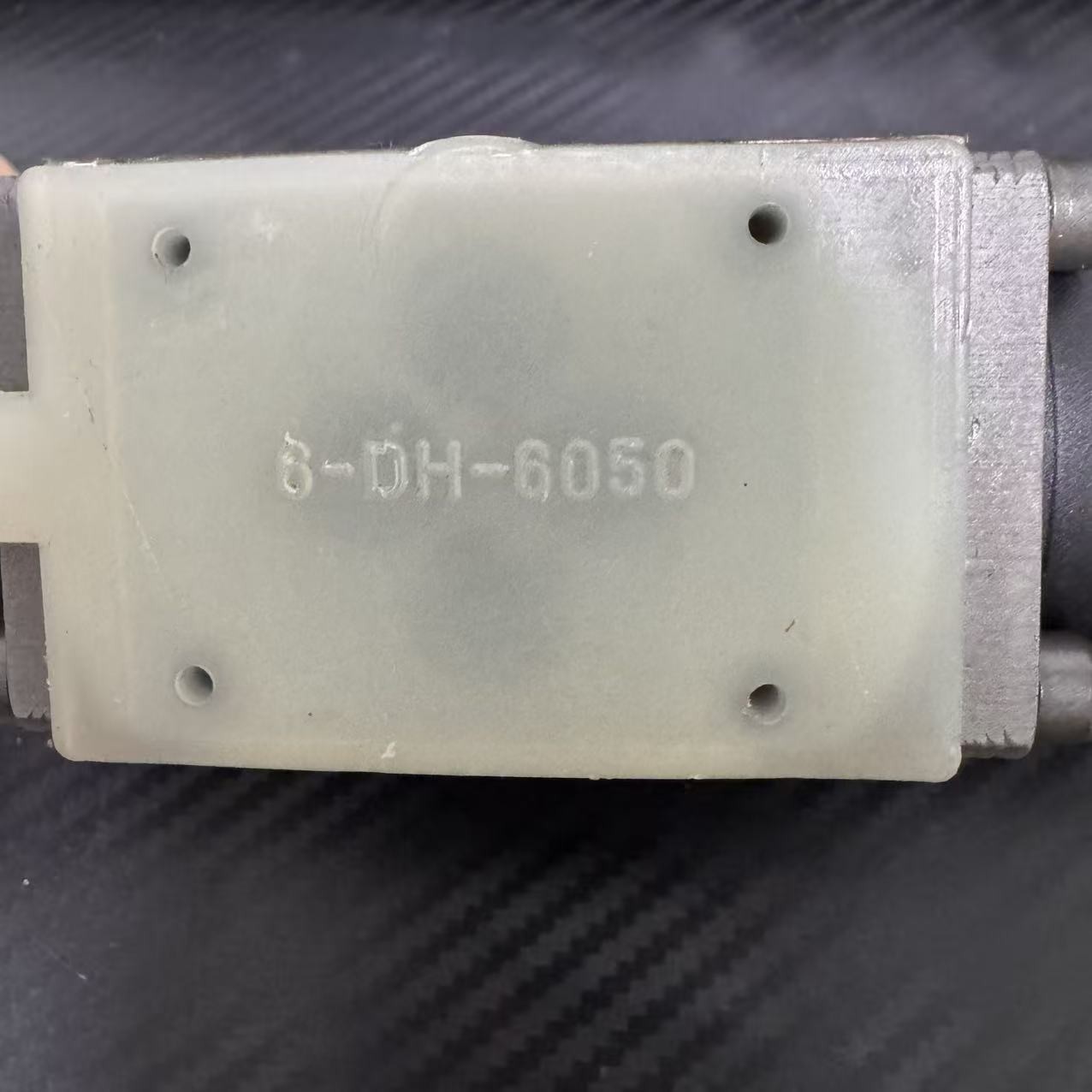 1PCS New For ATOS Solenoid Valve DHI-0714 23 DC24V