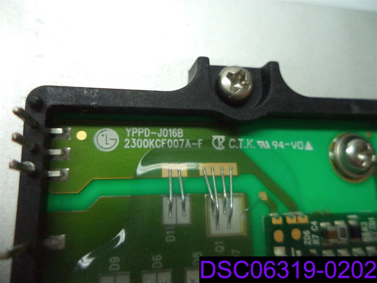 LG Integrated Circuit YPPD-J016B LG5623-10833 4921QP1033A