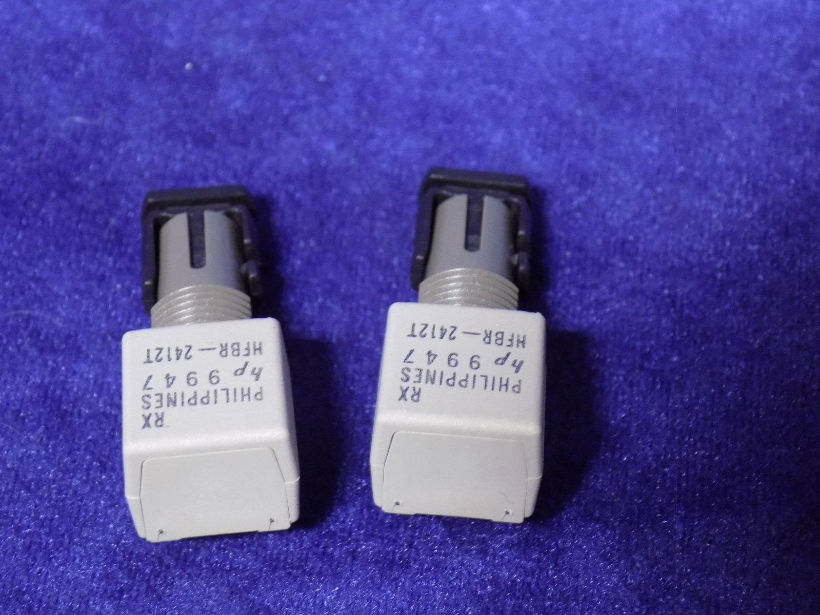 LOT OF 2 NEW OLD STOCK HP 9947 FIBER OPTIC RECEIVER ANALOG HFBR-2412T