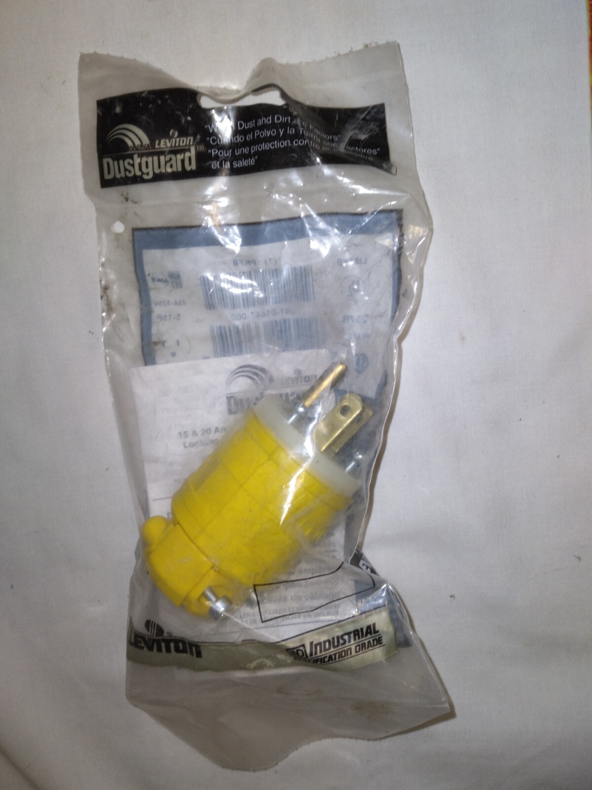 LEVITON DUSTGUARD 1PKF8 PLUG 561-01447-000