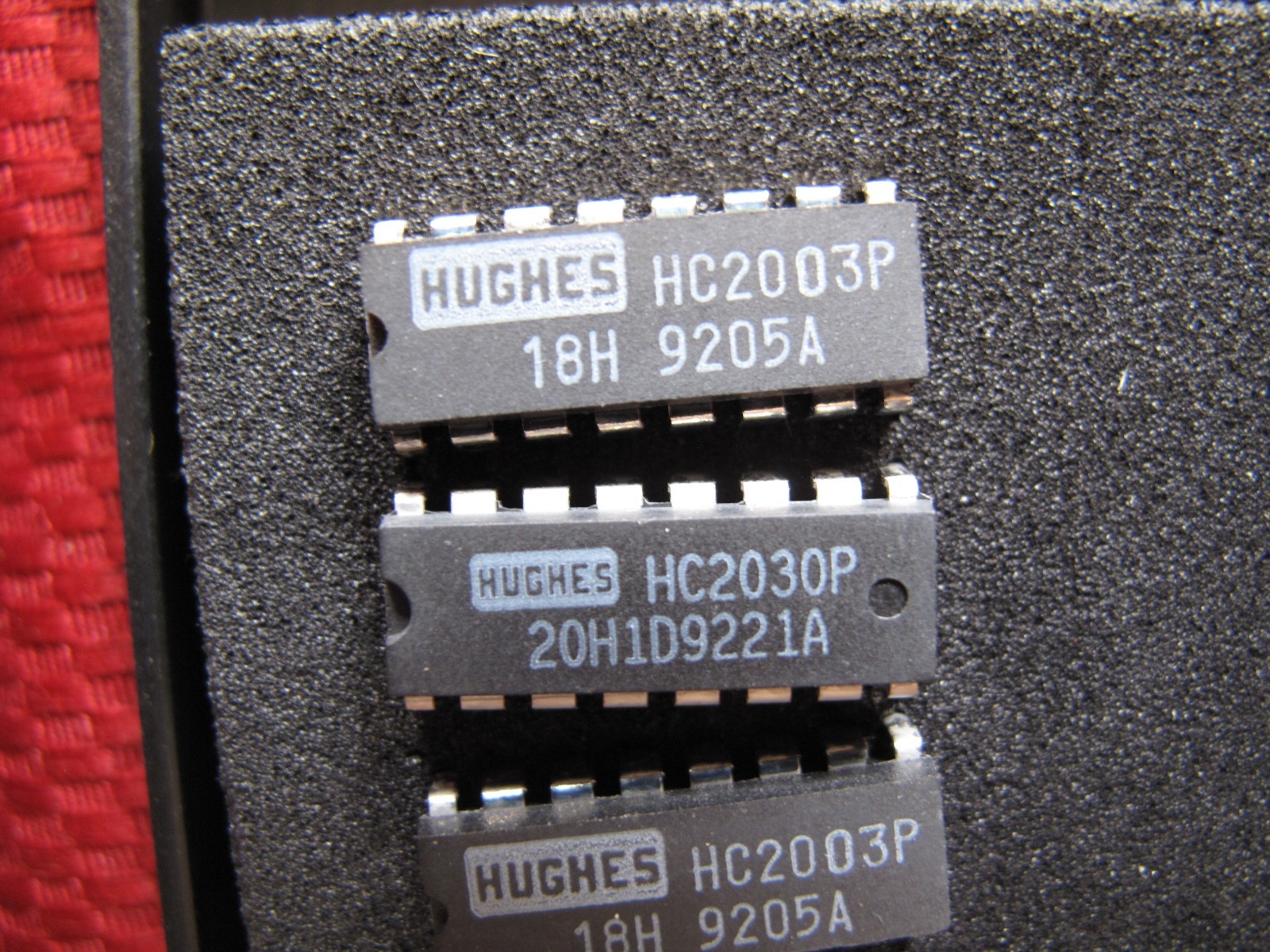 vintage HUGHES Samples Microprocessor Chip Lot of 4 – Unused