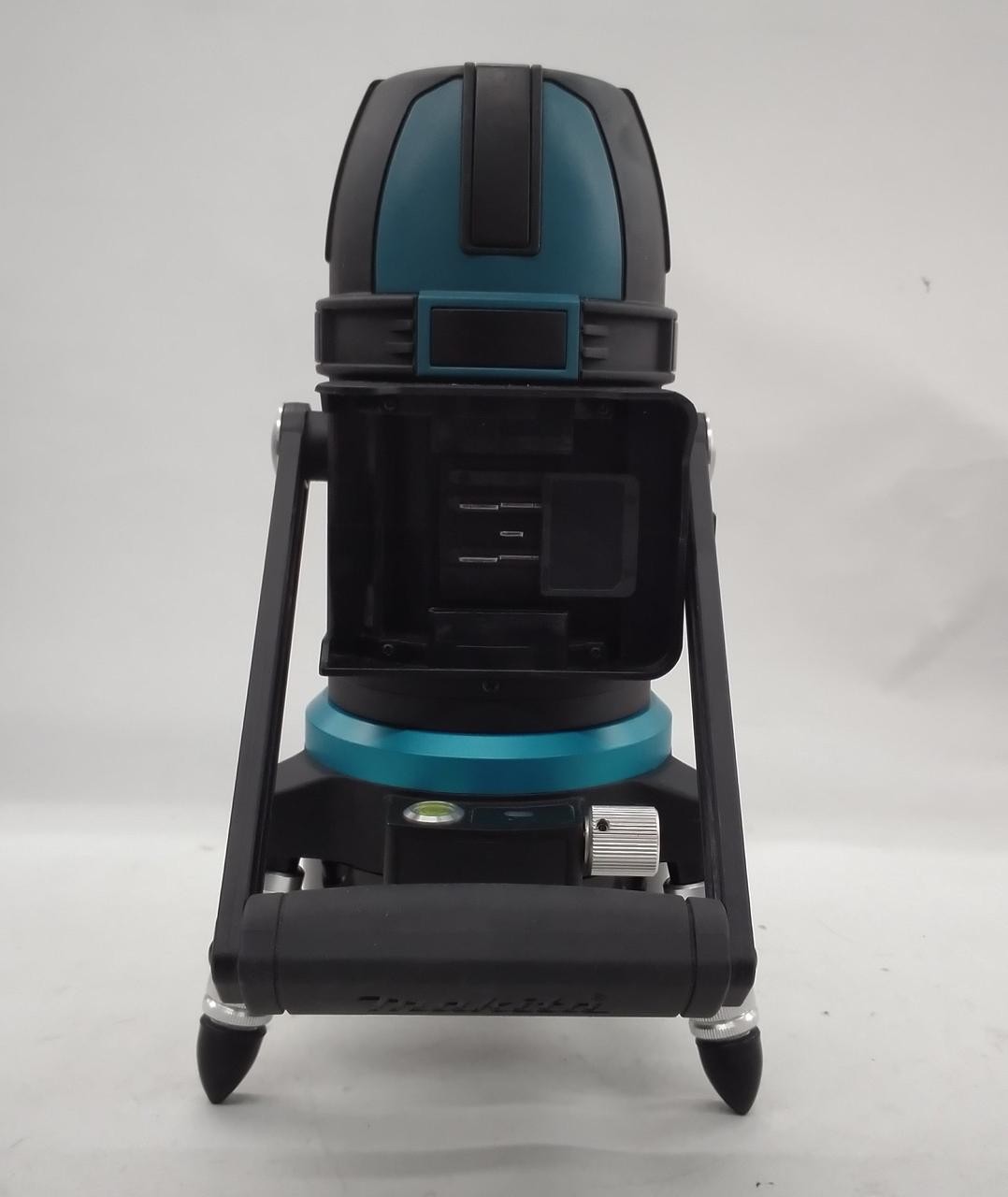 Makita SK313GD Laser Marker Green Laser Telescoping Tripod Indoor/Outdoor