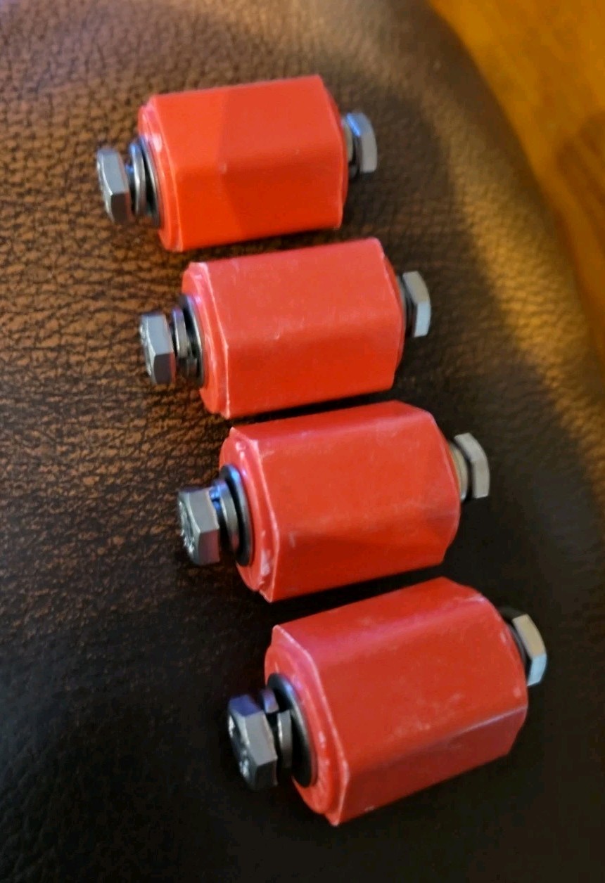 4 each MAR-BAL 1.25 Inch 10kV 1/4-20 Threaded Insulator With S.S. Hardware USA