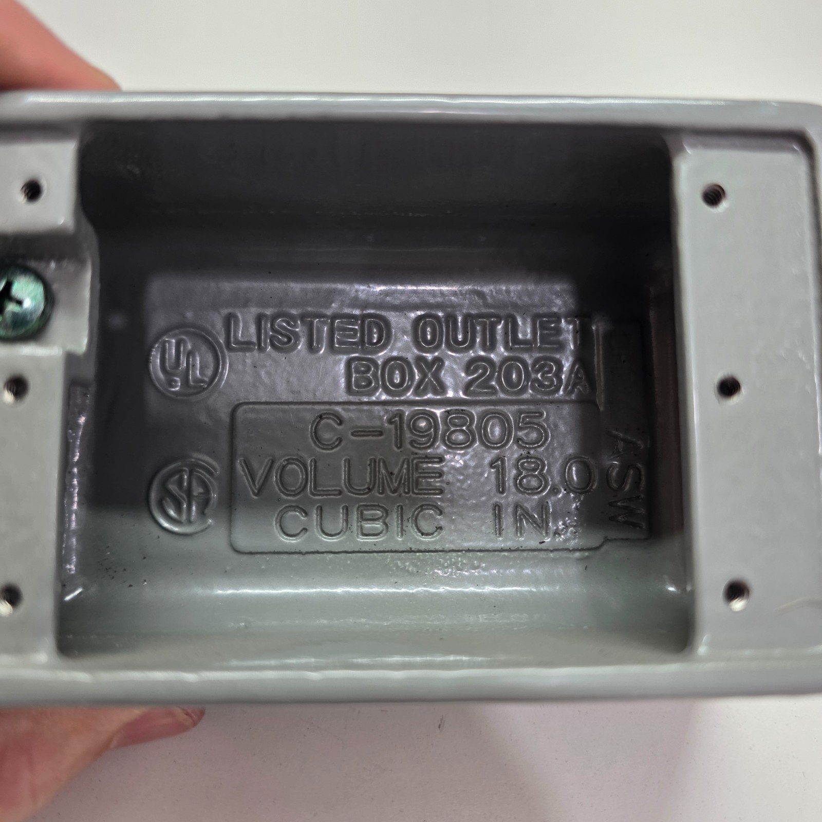 KILLARK CAT NO: FST-1MWW – 1/2″ CAST IRON DEVICE BOX NEW IN BOX