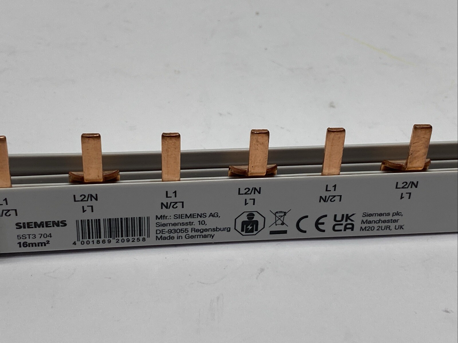 Siemens 5ST3 704 Touch-Safe Busbar 2-Phase 16mm