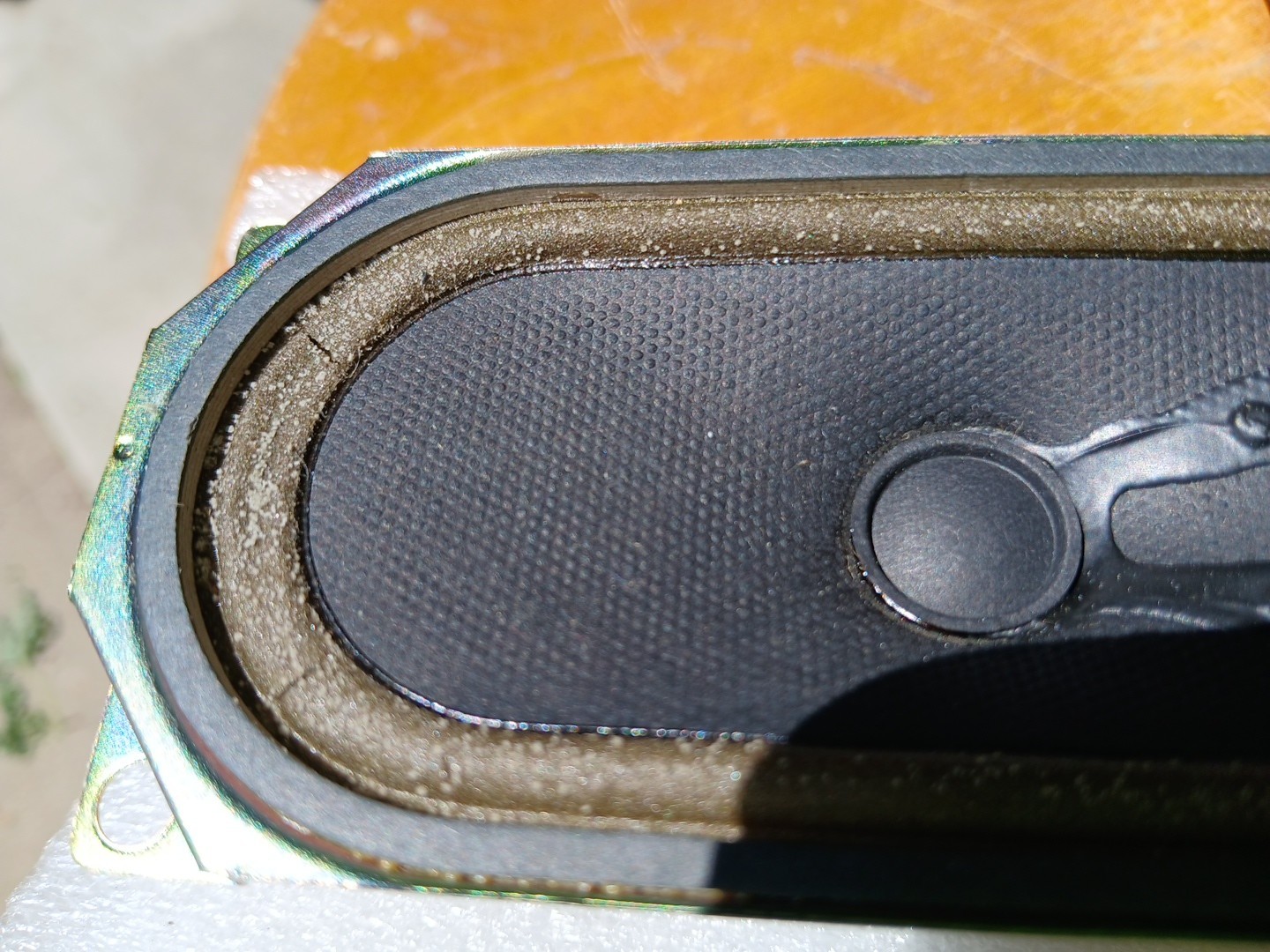 049-01368-03 – ZENITH – Foster SPEAKER 8 Ohm, 5Watt, OVAL