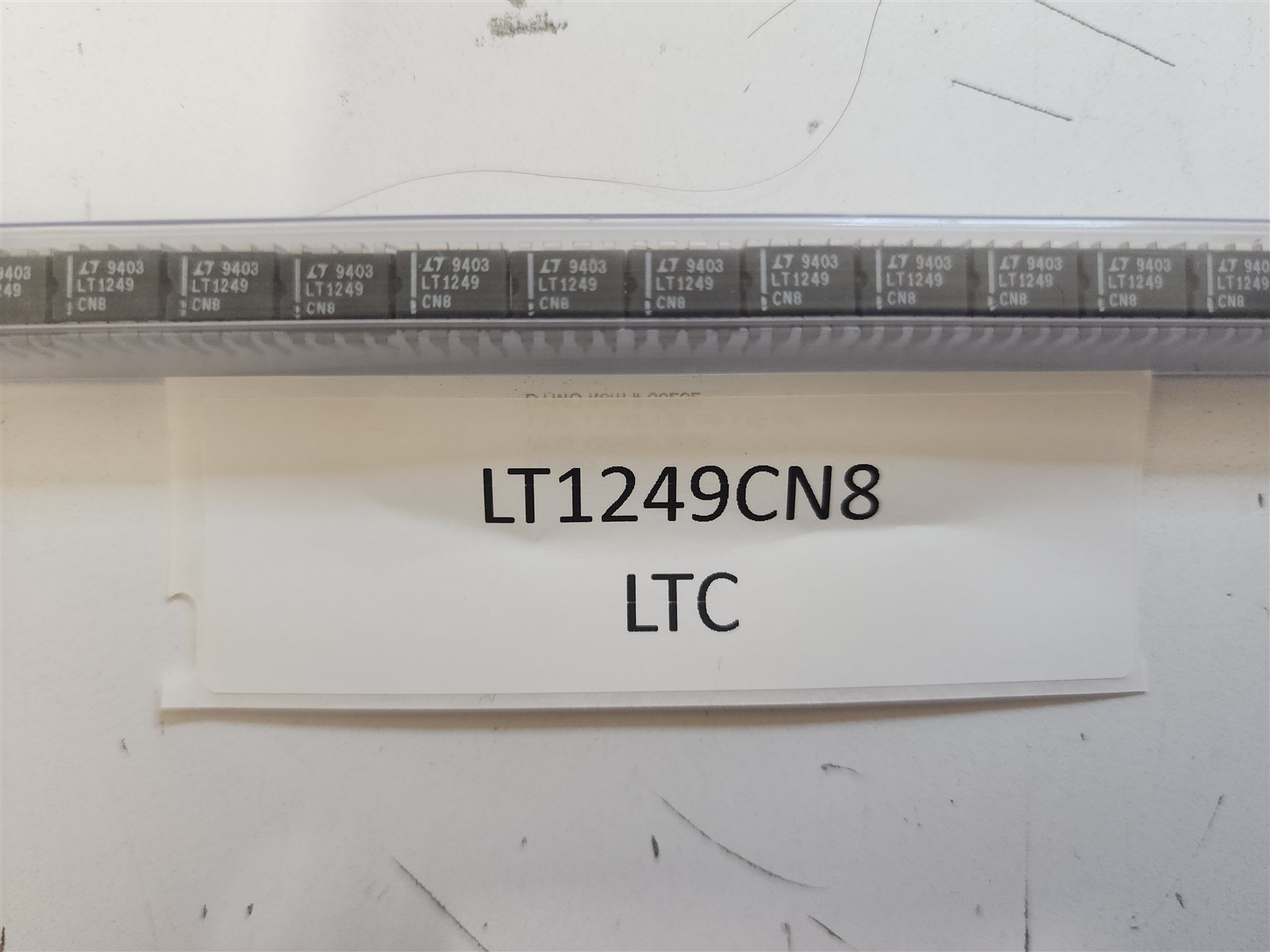 LT1249CN8 LTC IC PFC CTRLR AVERAGE CURR 8PIN PDIP 2 PIECES