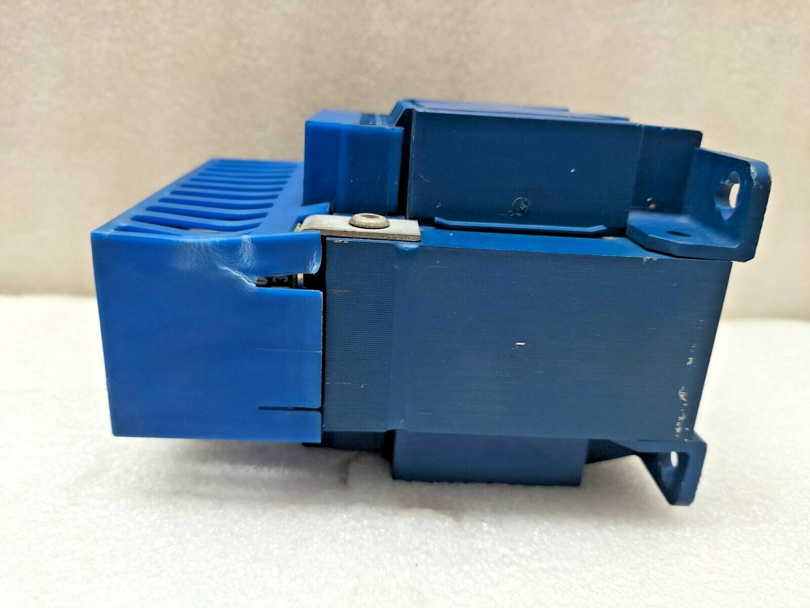 FGSE 145-117 TRANSFORMER A+B=220V A+C=230V A+D=240V 50/60 Hz