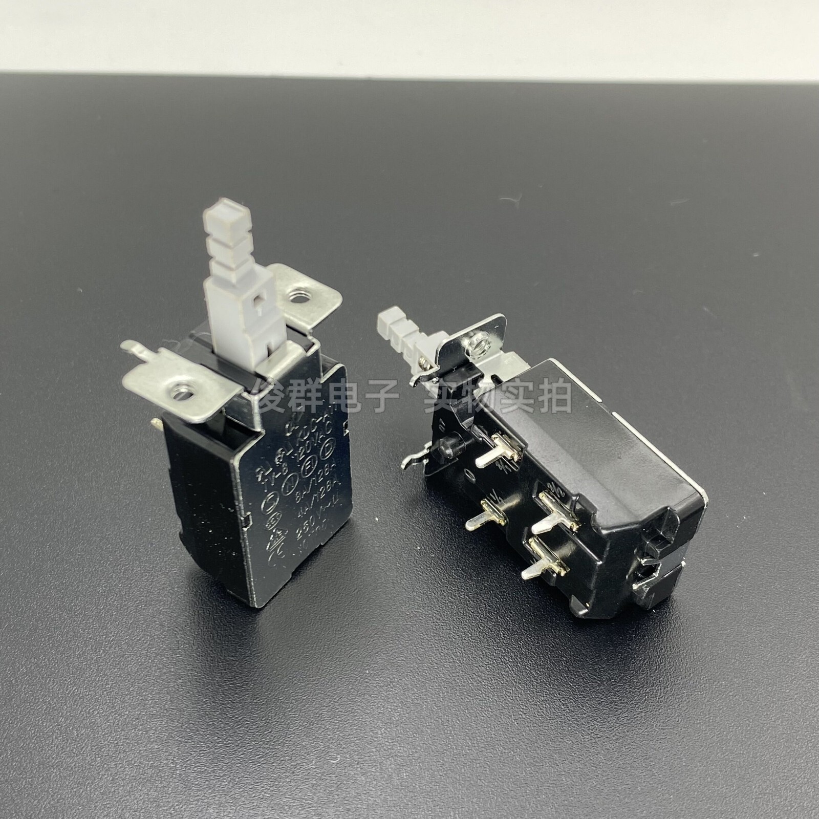 Pushbutton Switch 4 Pins ON-OFF Maintained KDC-A11 TV8 120VAC 250VAC