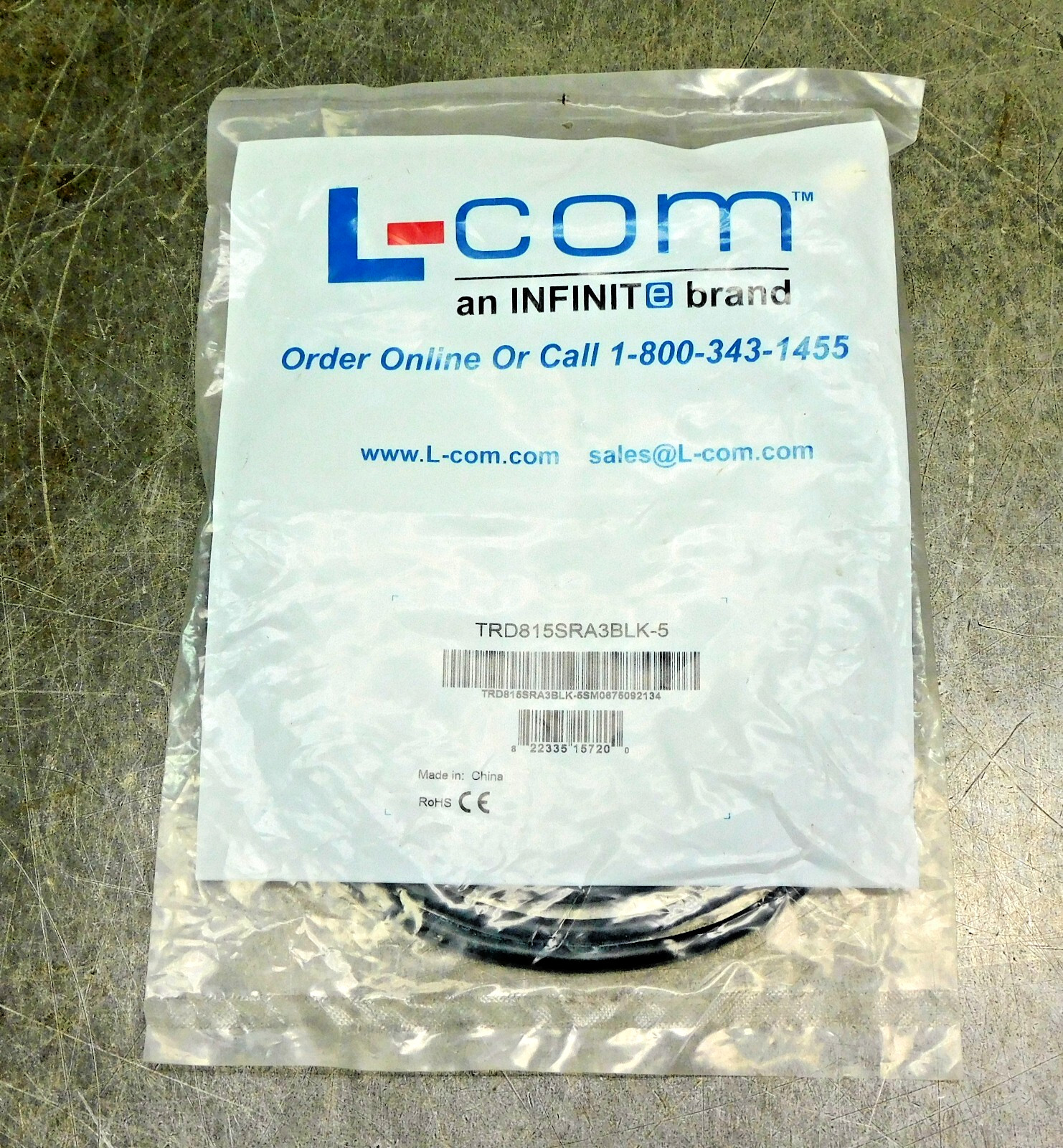 L-Com TRD815SRA3BLK-5 Right Angle Ethernet Cable