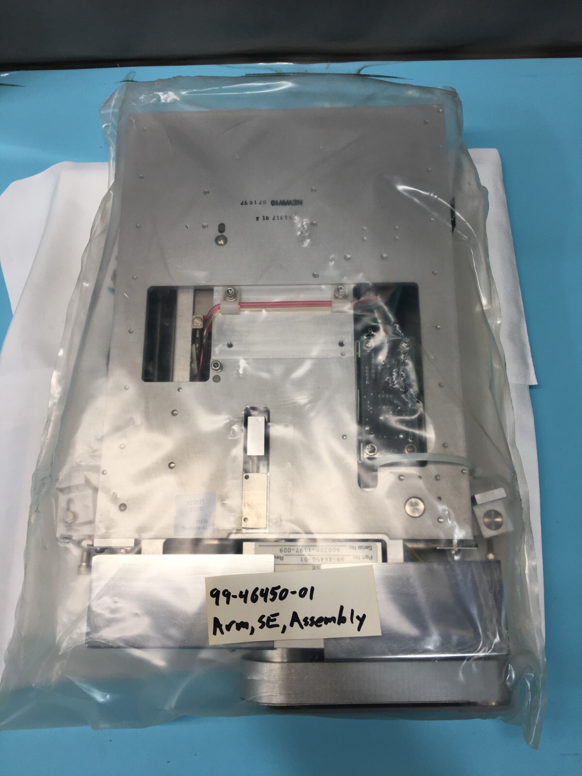 Silicon Valley Group SVG 99-46450-01 Wafer Shuttle Arm Robot Assy SE, 149453