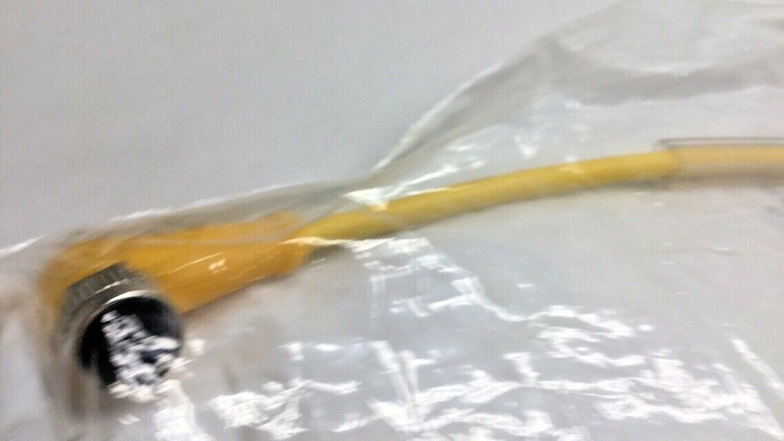 Balluff BCC060L Cable 90′ Degree Female and Male Threaded Straight