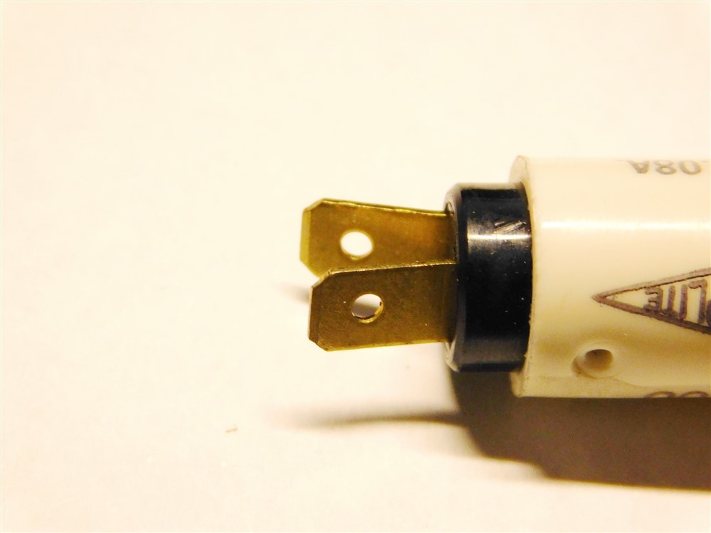 2 Leecraft 3200 Snaplight 14V .08A Red Incandescent Panel Lamp .187 QC Terminals