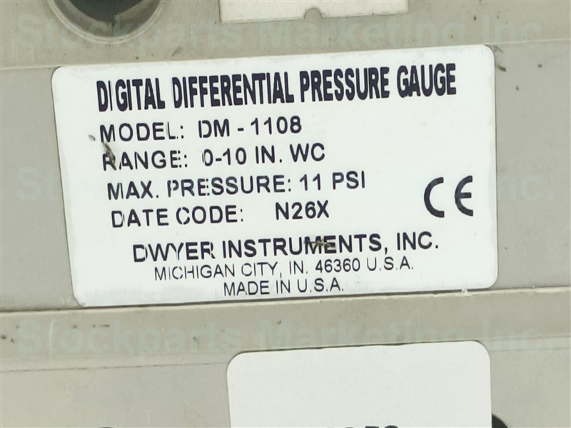 Dwyer DM-1108 DM1108 Digital Differential Pressure Gauge AS IS Fast Shipping