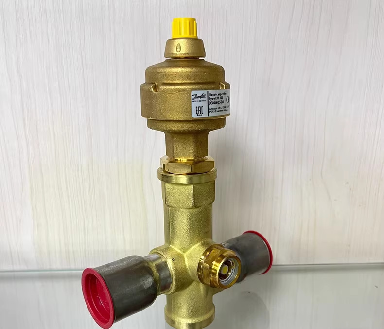 1PC Danfoss ETS 100 034G0508 Electric expansion valve,1 3/8 in- BRAND NEW
