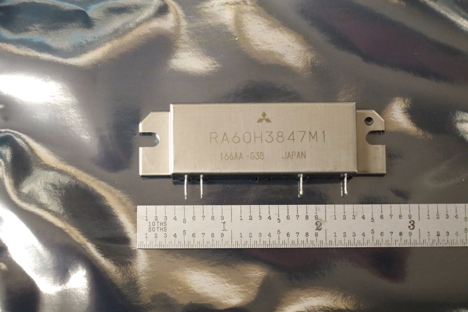 Mitsubishi RF UHF PA Module RA60H3847M1 60W, 378 400 450 470 Mhz at 50mW input