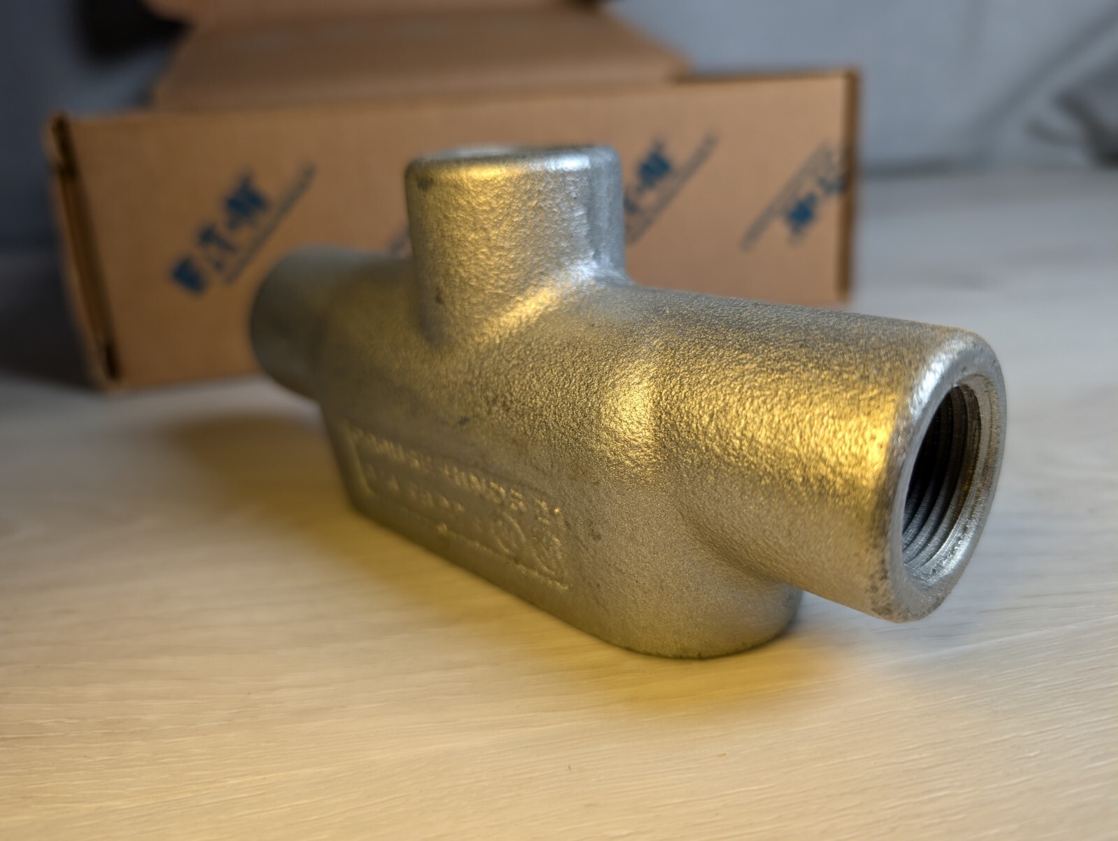 (Box of 5) Crouse-Hinds TB27 3/4″ Iron Form 7 Rigid Conduit Outlet Body NEW