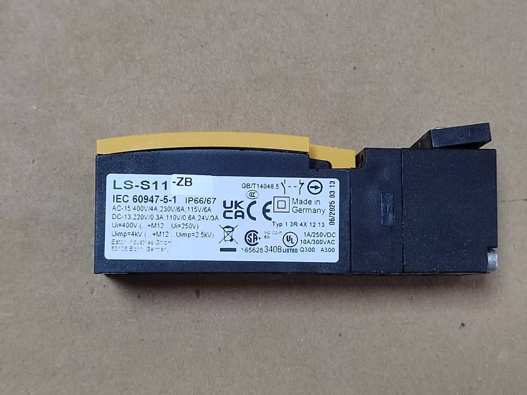 LS-S11-ZB 1X NEW FOR EATON LS-S11-ZB limit switch Fast Delivery