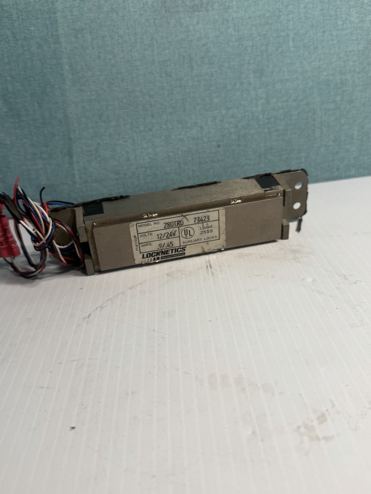 Locknetics 280TRD Magnetic Lock 12/24v-dc( For Parts )