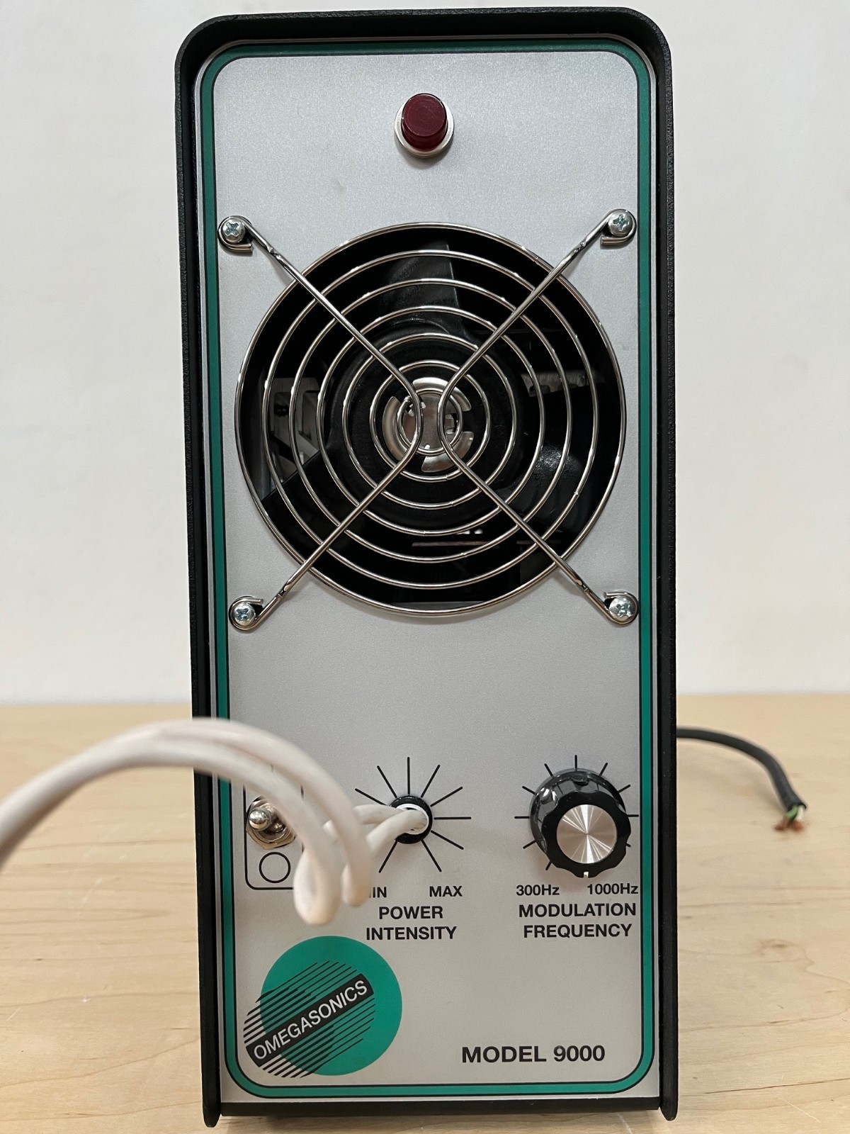 Ultrasonic Power Corp / 53-40-418-1 / Power Generator 1000w 8a 240v-ac, “AS-IS”