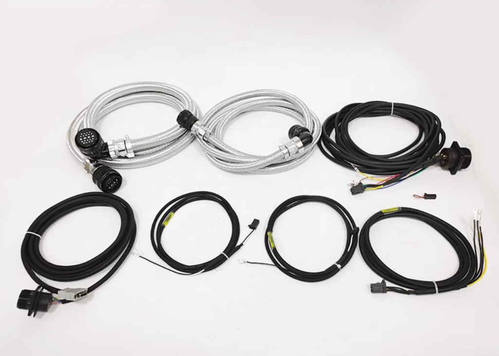 FAST DELIVERY PLC Mitsubishi cable LC30E-CM new