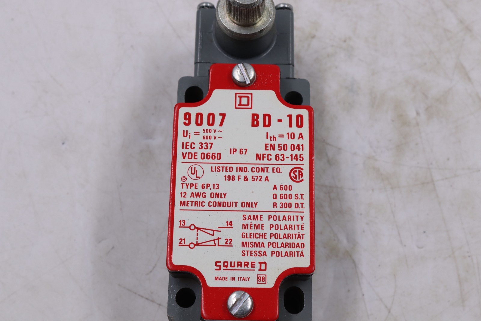 SQUARE D 9007 BD-10L MADE IN ITALY