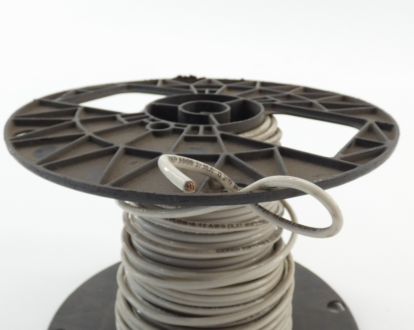 Cerro Vinylon Wire TWN75/T90 Cable Reel Spool 12AWG 600V