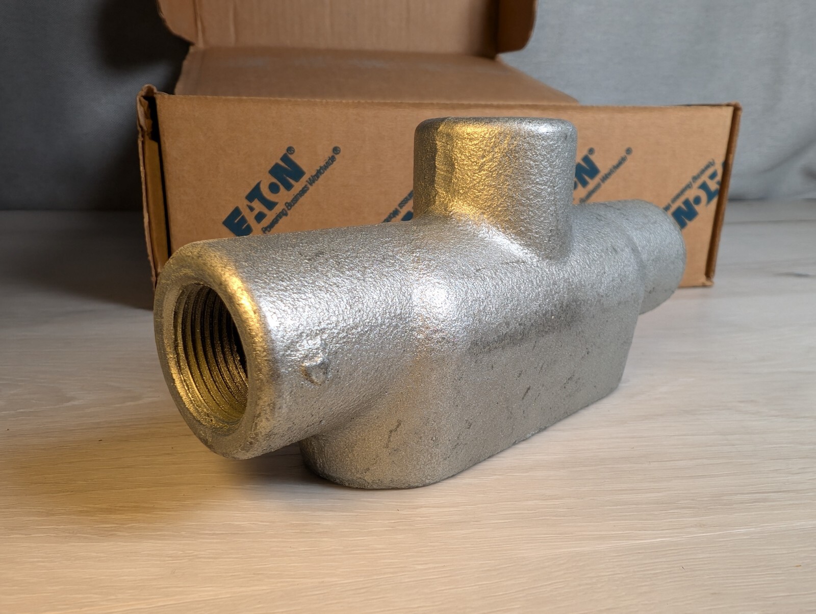 (Box of 5) Crouse-Hinds TB27 3/4″ Iron Form 7 Rigid Conduit Outlet Body NEW