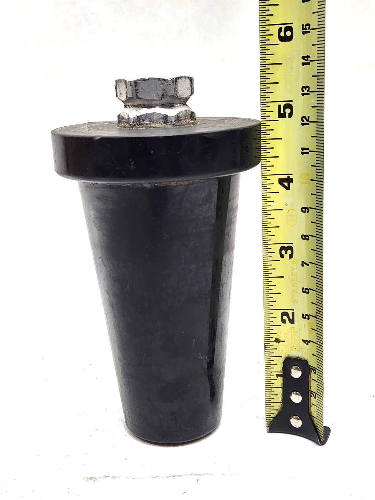 USED – Tyco Electronics Deadbreak Insulating Plug 21.1kV-GND