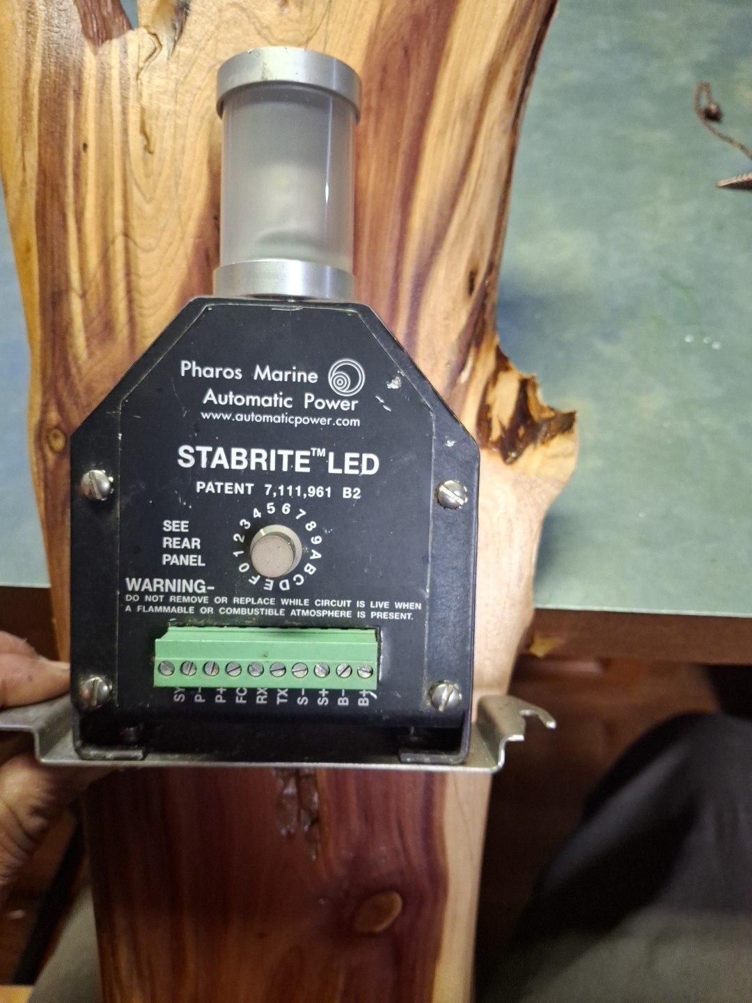 Pharos Marine Automatic Power