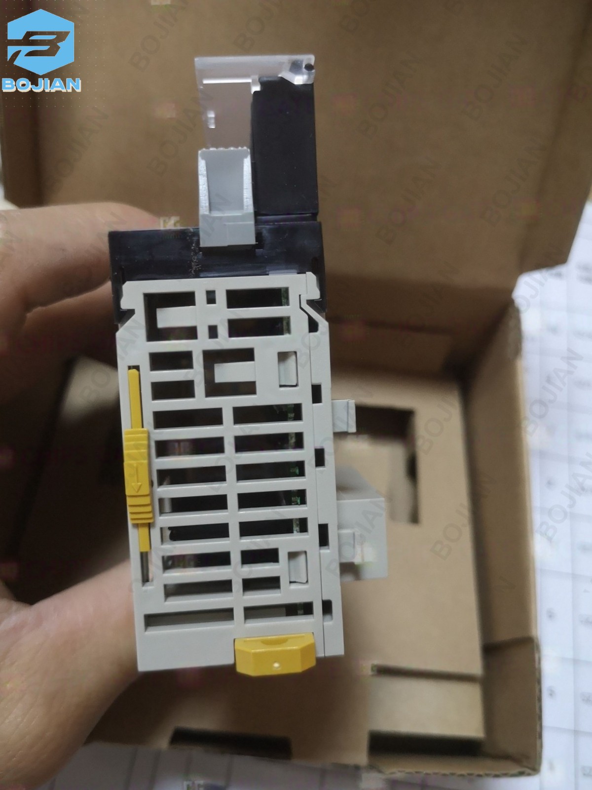 CJ1W-OD212 1PCS New Omron PLC module Free shipping