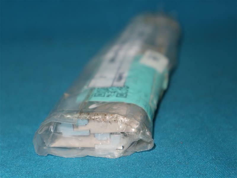 Lot 2pcs 61001100-HPV Vane Cap Position New No Box