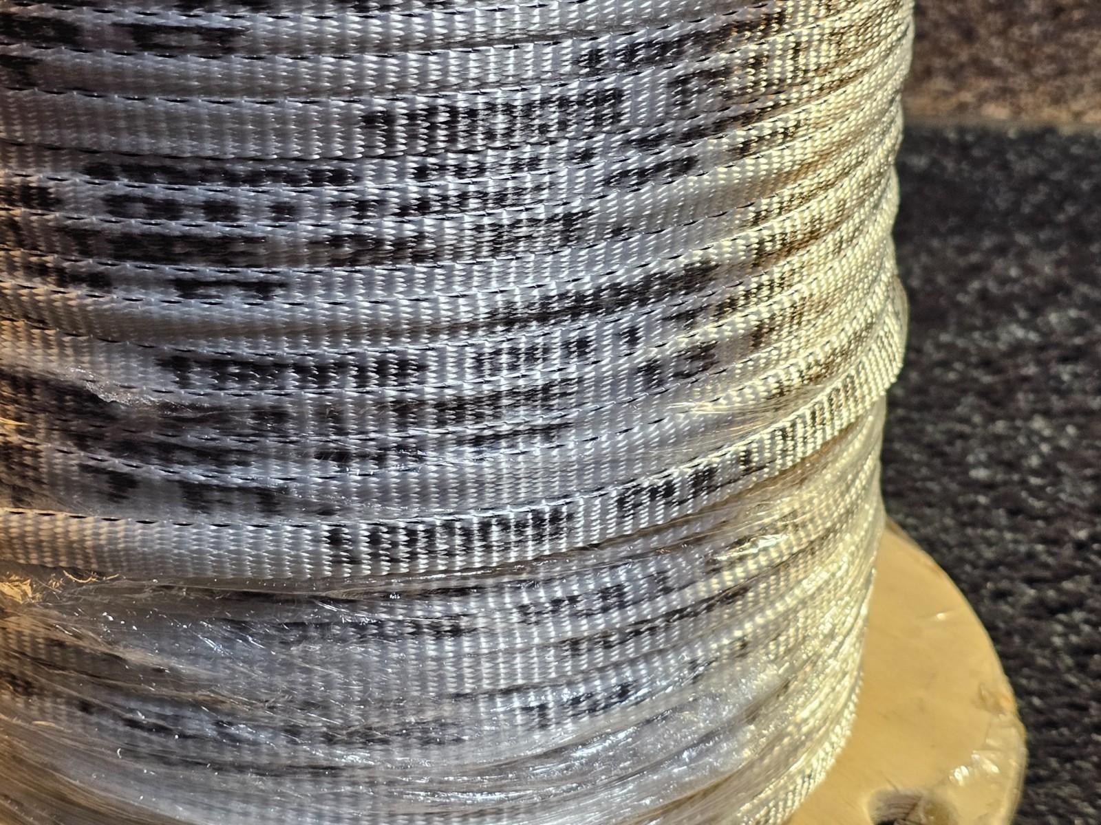 POLYESTER 3000FT 1800 LB TENSILE STRENGTH 0.4″ DIA, WOVEN POLYESTER PULL TAPE